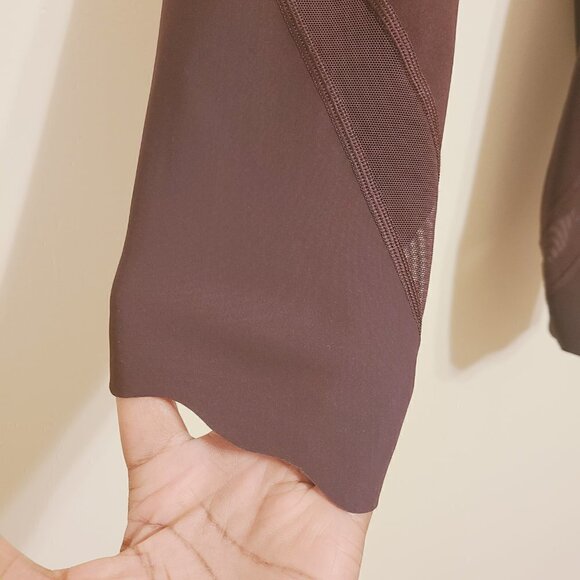 Lululemon | Women's Burgundy/Maroon High Waist Leggings w/ Petal Hems (Size 2) - Picture 5 of 11